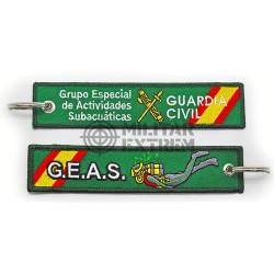 LLAVEROS BORDADOS GUARDIA...